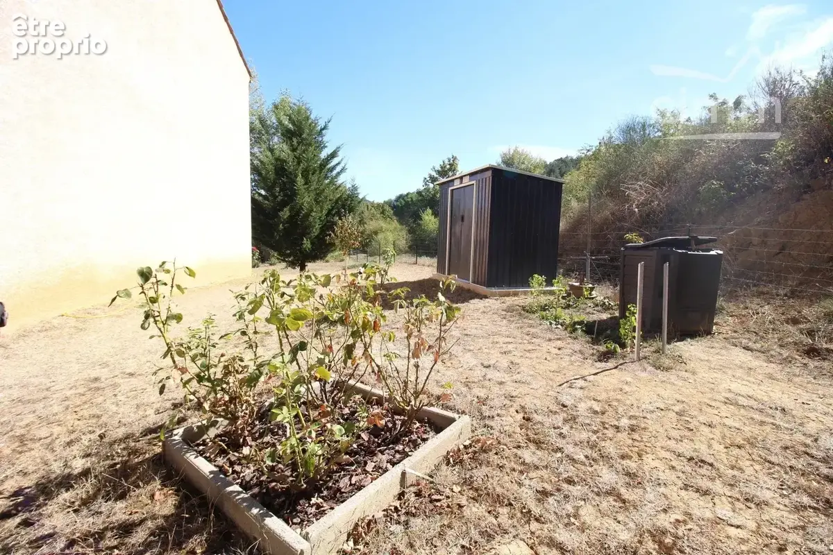 A vendre maison avec garage et jardin - photo 13