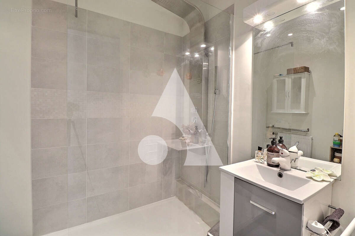 Appartement  5 Pièces - Eragny Sur Oise - 105m² - photo 5