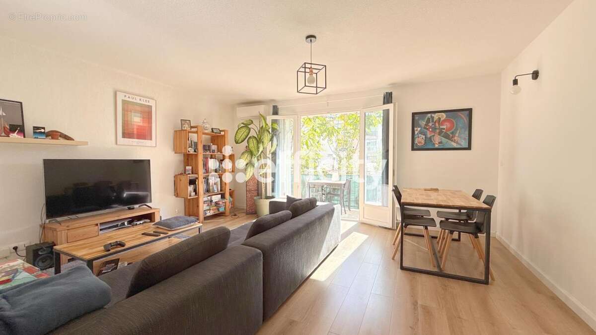 Appartement à CASTELNAU-LE-LEZ