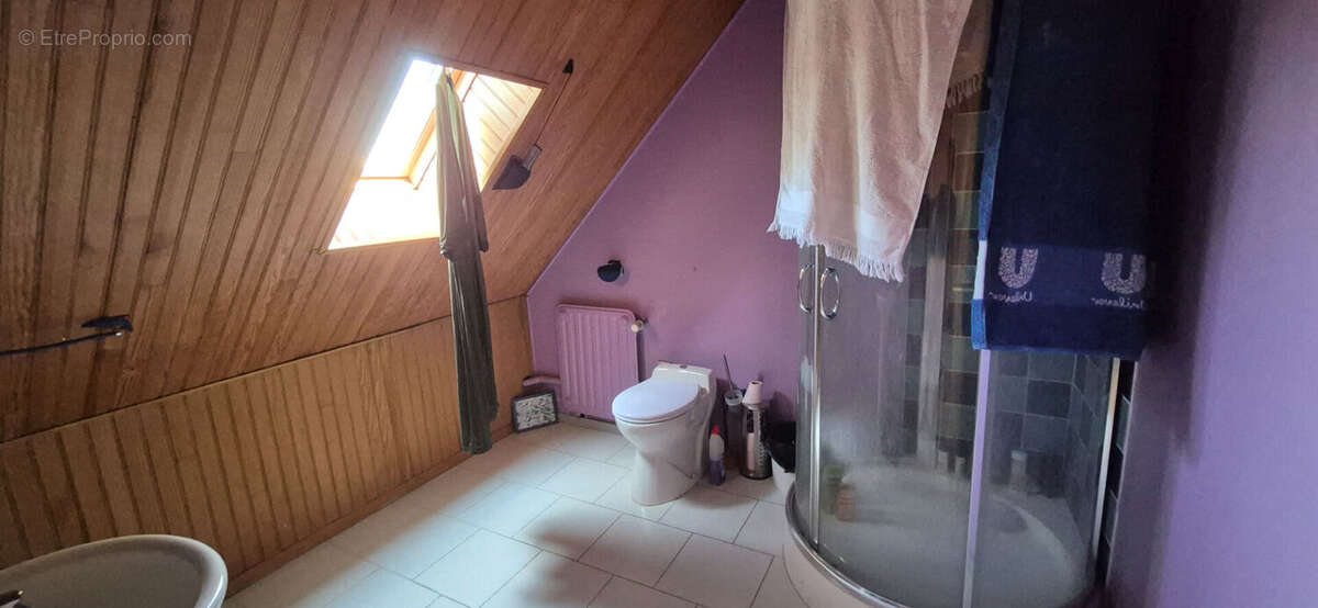 Maison à QUIEVRECHAIN