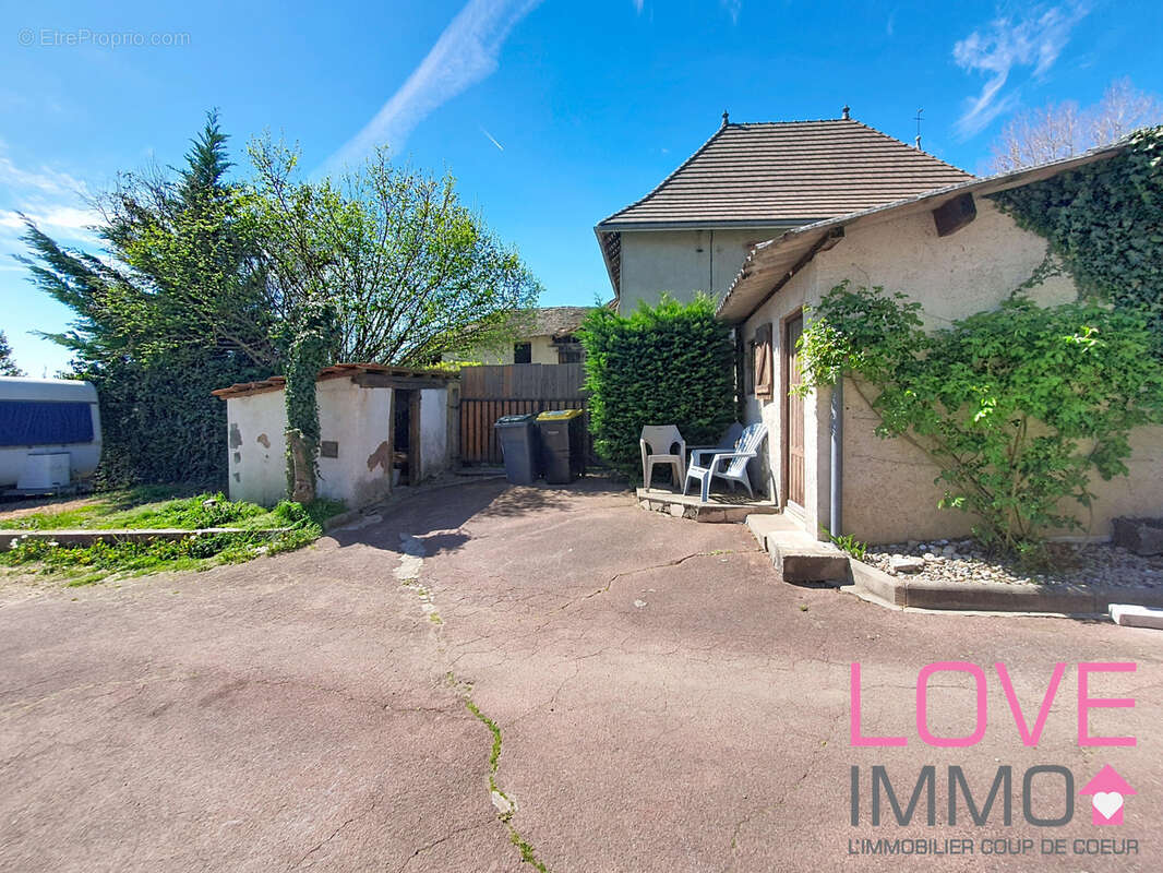 Maison à LES ABRETS