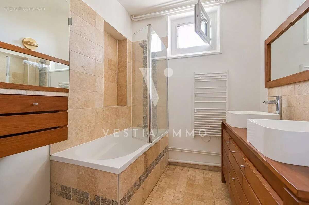Appartement à ASNIERES-SUR-SEINE