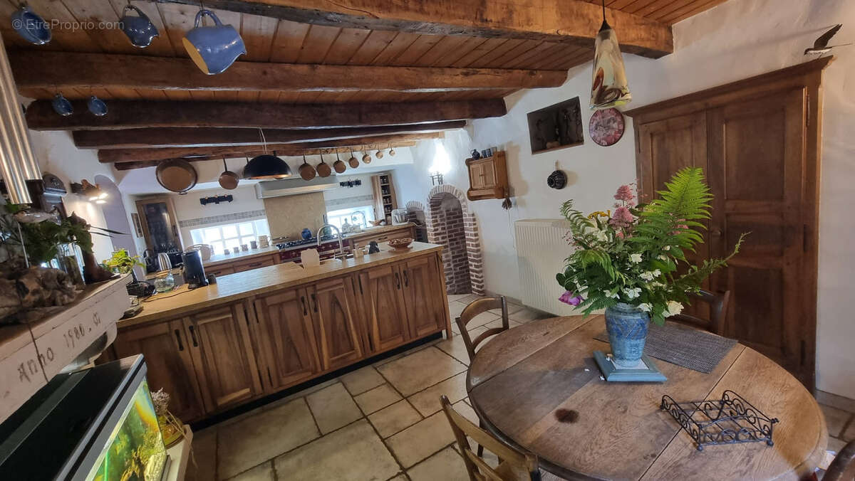 Maison à COISE-SAINT-JEAN-PIED-GAUTHIER