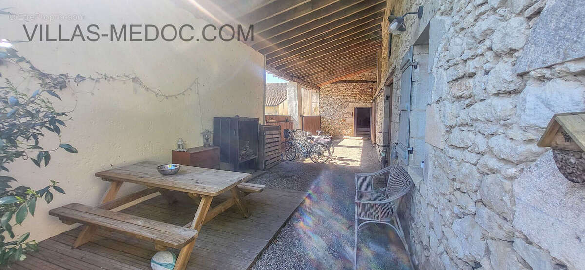 Maison à SAINT-YZANS-DE-MEDOC