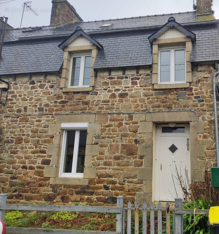 Maison à CHATELAUDREN