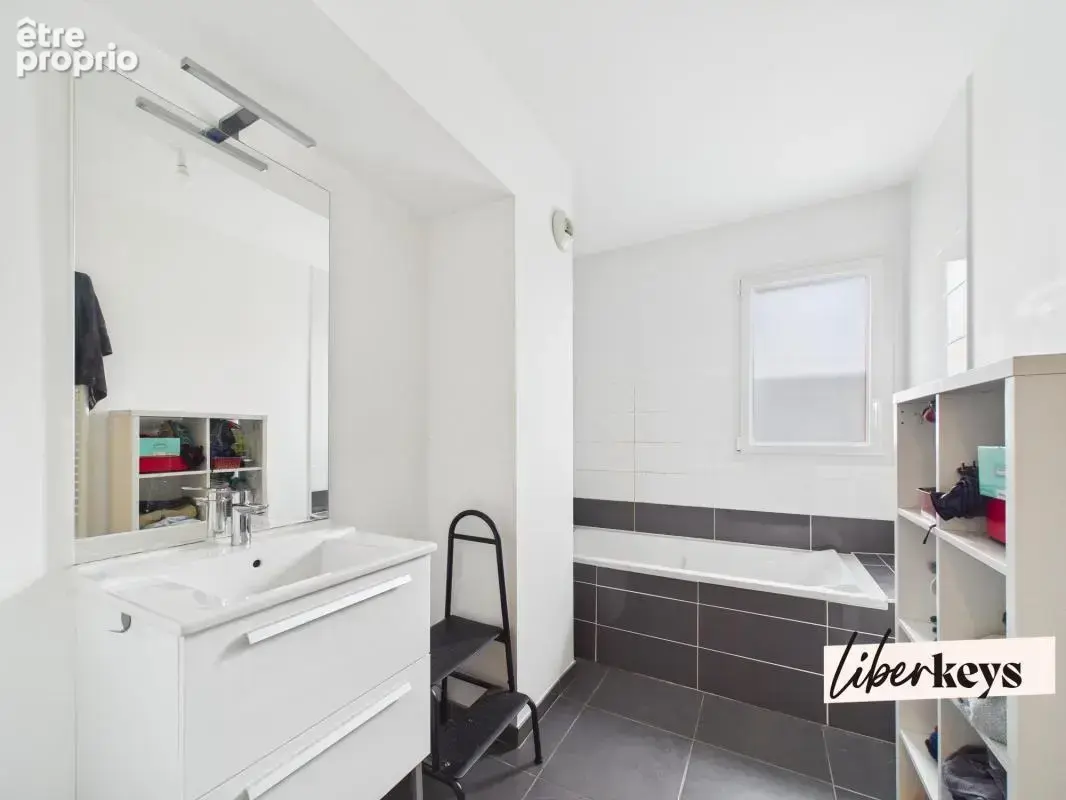 T3 Saint-Herblain bourg avec balcon et parking - photo 7