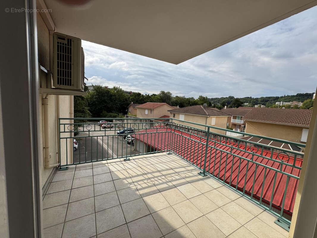 Appartement à BOURGOIN-JALLIEU