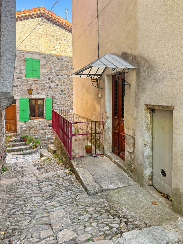 Maison à ANTRAIGUES-SUR-VOLANE