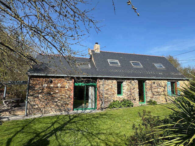 Maison à ISSE