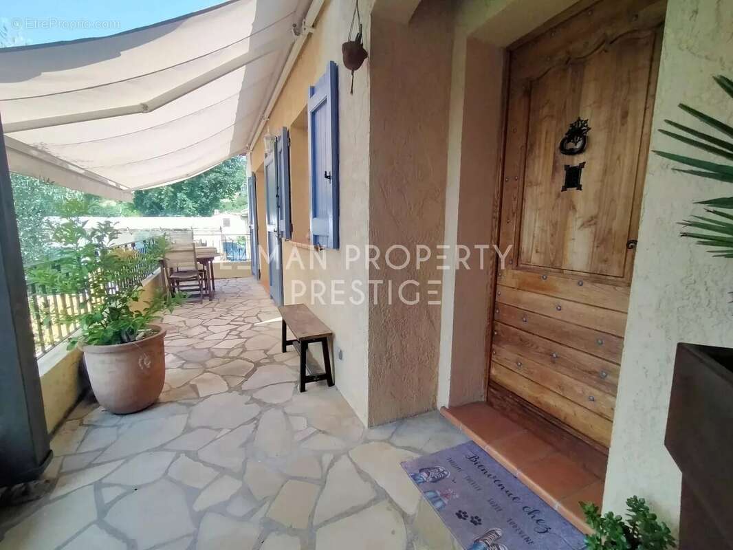 Maison à PEYMEINADE