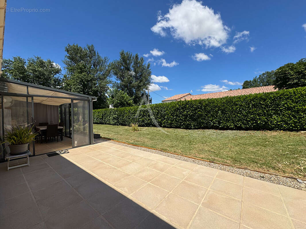 Labessiere-candeil. maison de +/- 131 m² - photo 10