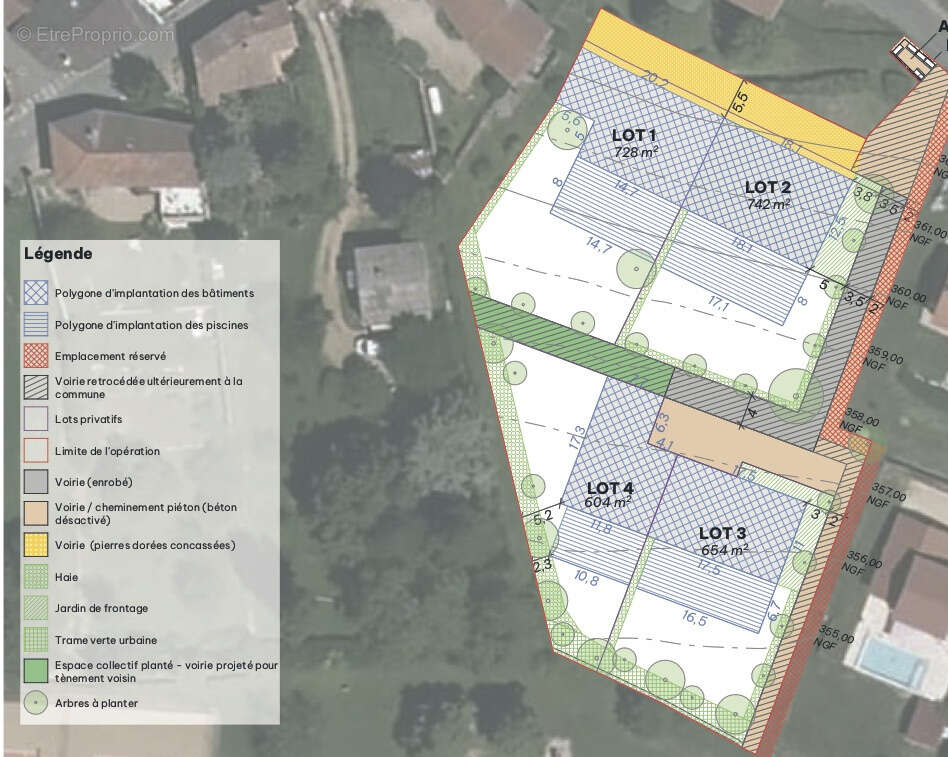 Terrain à FRONTENAS