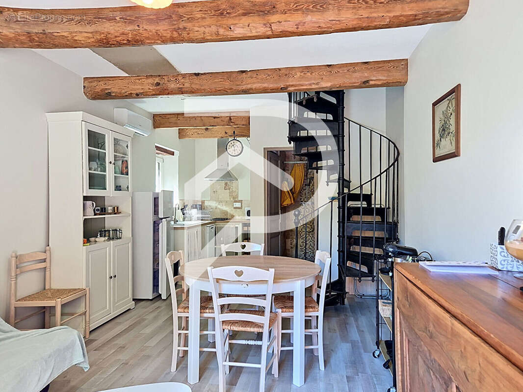 Maison à GRIGNAN