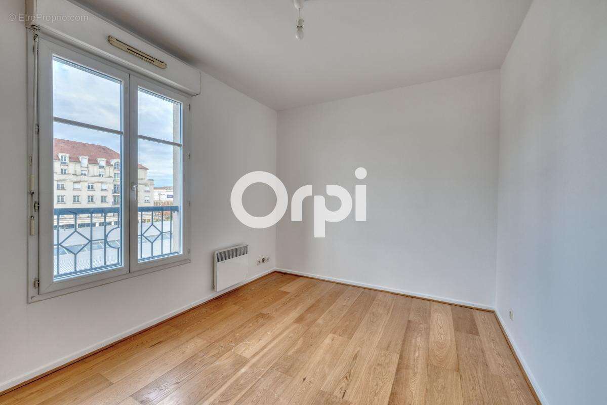 Appartement à BUSSY-SAINT-GEORGES