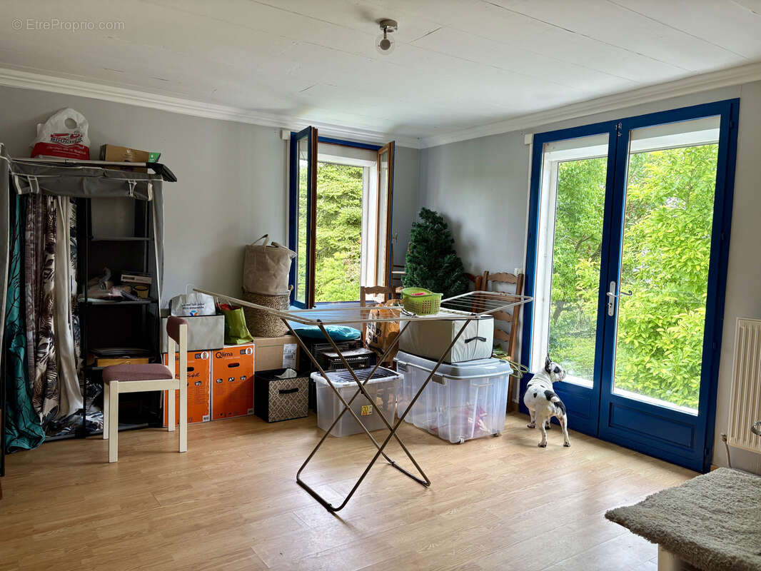 Maison à LE QUESNE