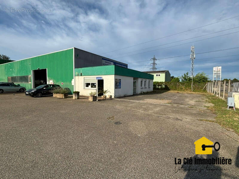 Local commercial à fort potentiel   Zone industrielle de Hombourg - photo 12
