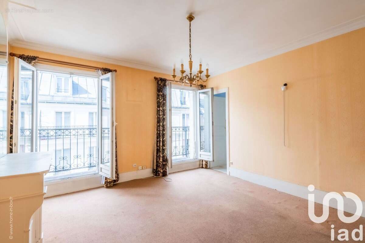 Photo 3 - Appartement à PARIS-18E