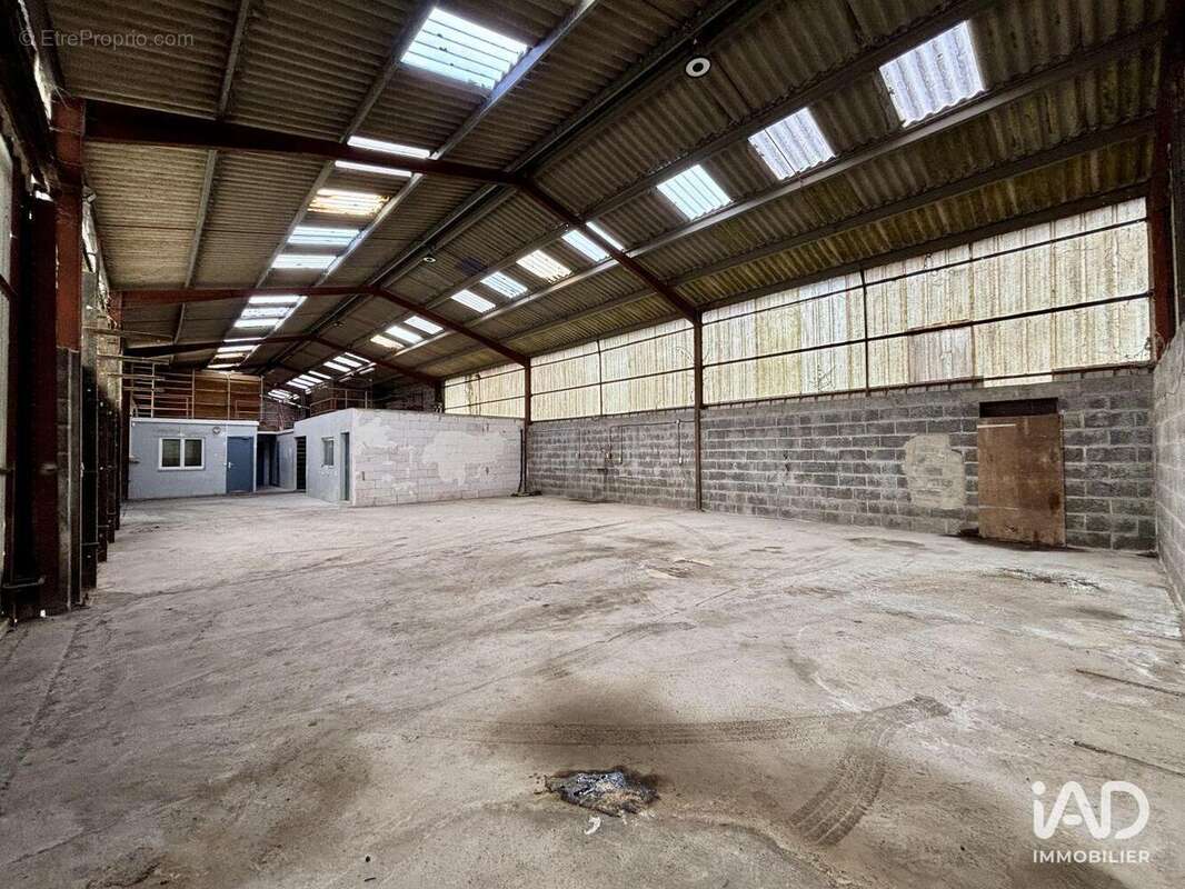 Photo 2 - Commerce à DECHY