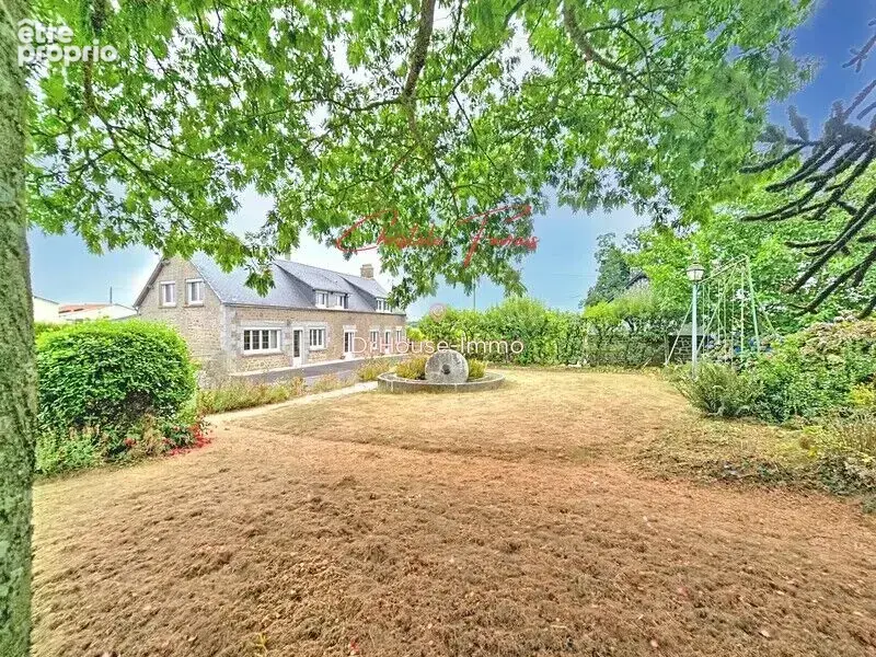 Maison 186 m² à Louvigne-Du-Desert  - photo 2