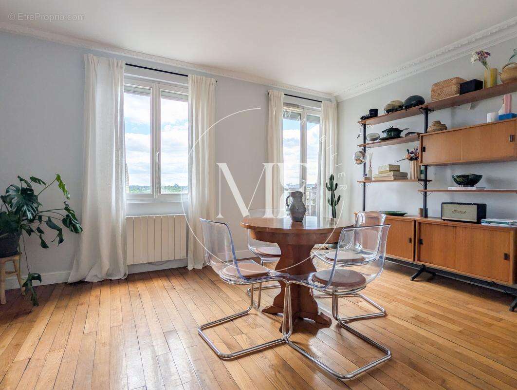 Appartement à SURESNES