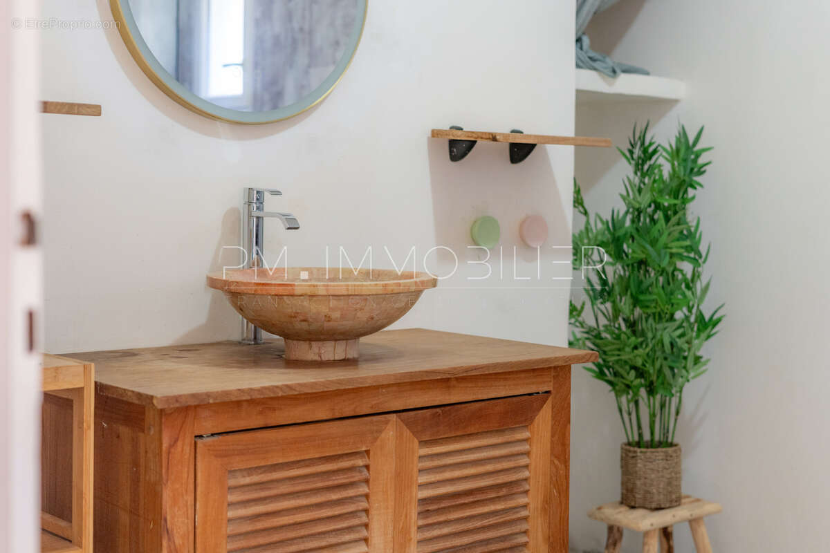 Appartement à MARSEILLE-12E