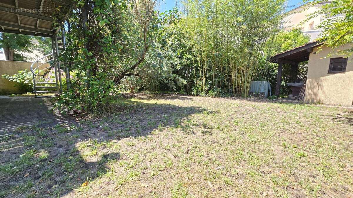 Photo 2 - Maison à LE BOUSCAT