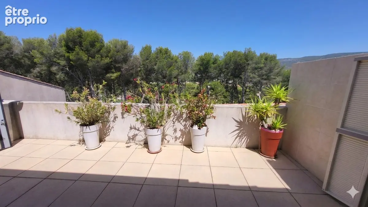 La Ciotat quartier  Peymian ? Grand T2/3 en Duplex 76 m² avec 2 Terrasses (33 m²) et Box fermé - photo 8