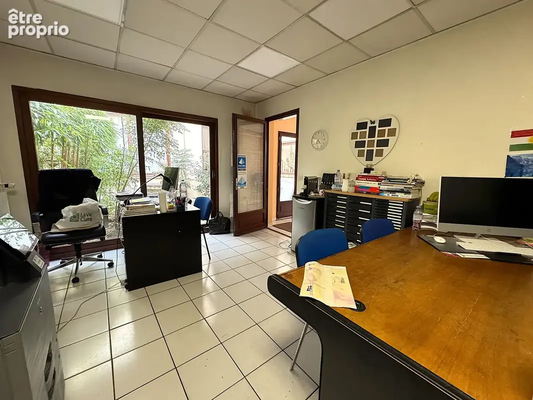 Immeuble de 9 bureaux, potentiel 4500 € par mois, situé idéalement face à la Mairie d'Aulnay-sous-Bois et proc - photo 14