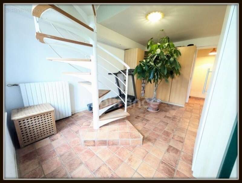 Maison à AMILLY
