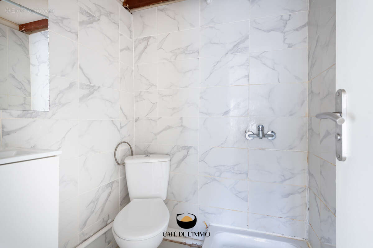 Appartement à MARSEILLE-6E