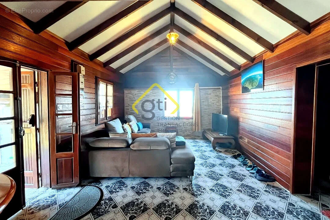 Vends charmante maison avec superbe vue à la Plaine des cafres - photo 12