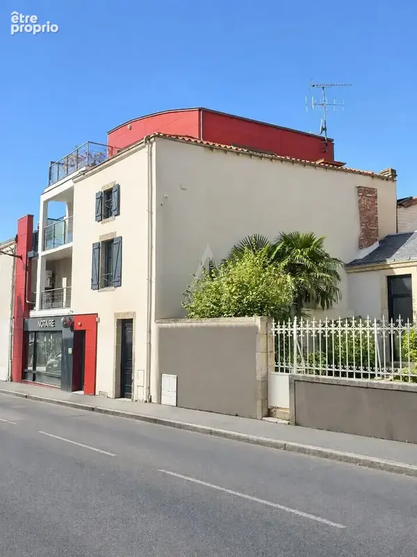 Maison à LES HERBIERS