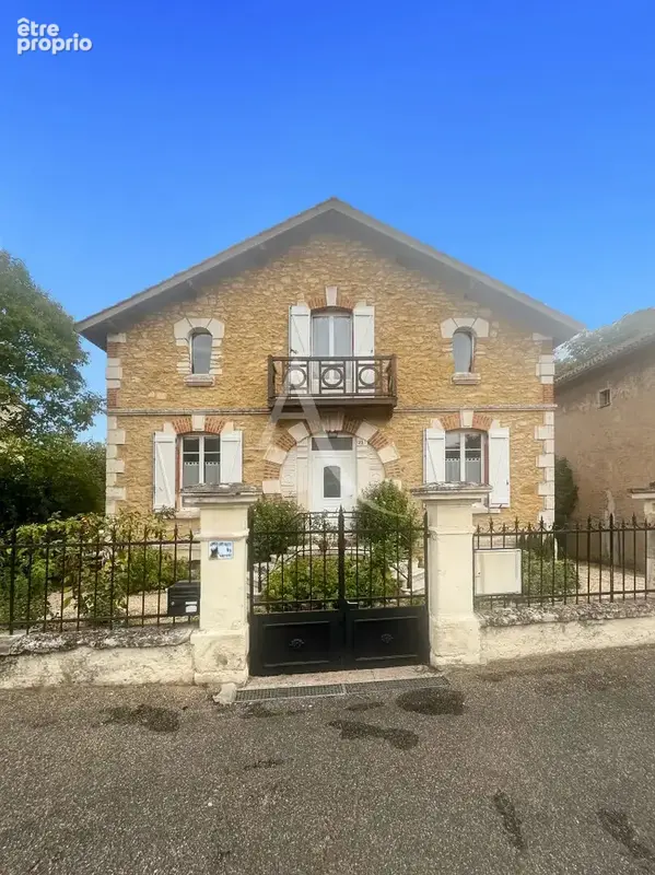 Photo Maison à Monsempron-Libos au prix de 244 600€