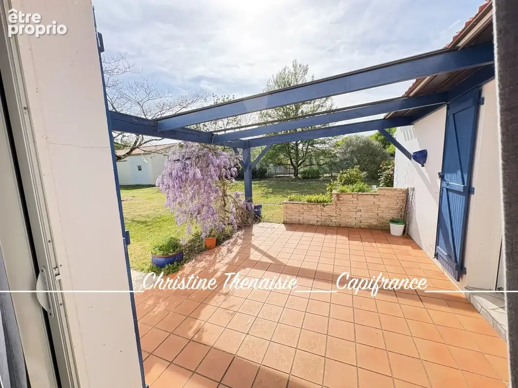 Maison à vendre sur un terrain de 2000 m2 - 4 chambres - Bureau - 3 salles d'eau - 3 wc - Dépendance de 110 m2 et garages LA GAR - photo 33