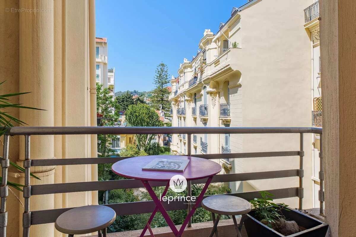 Appartement à NICE