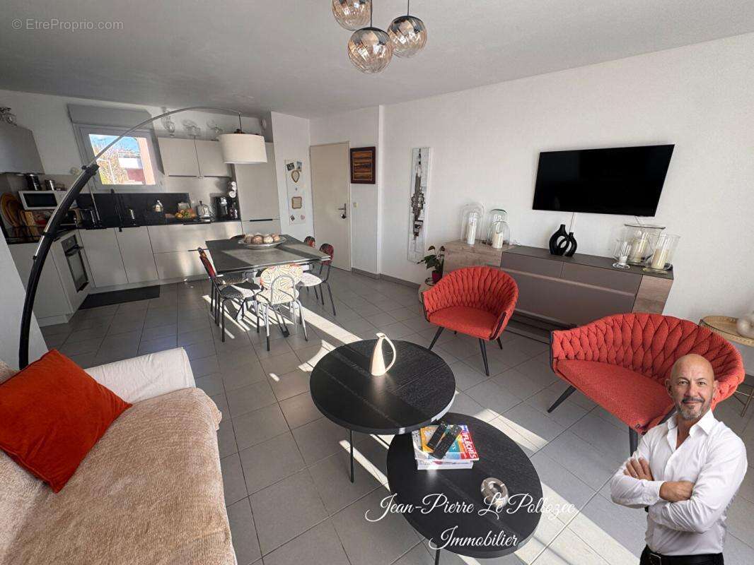 Appartement à PELISSANNE