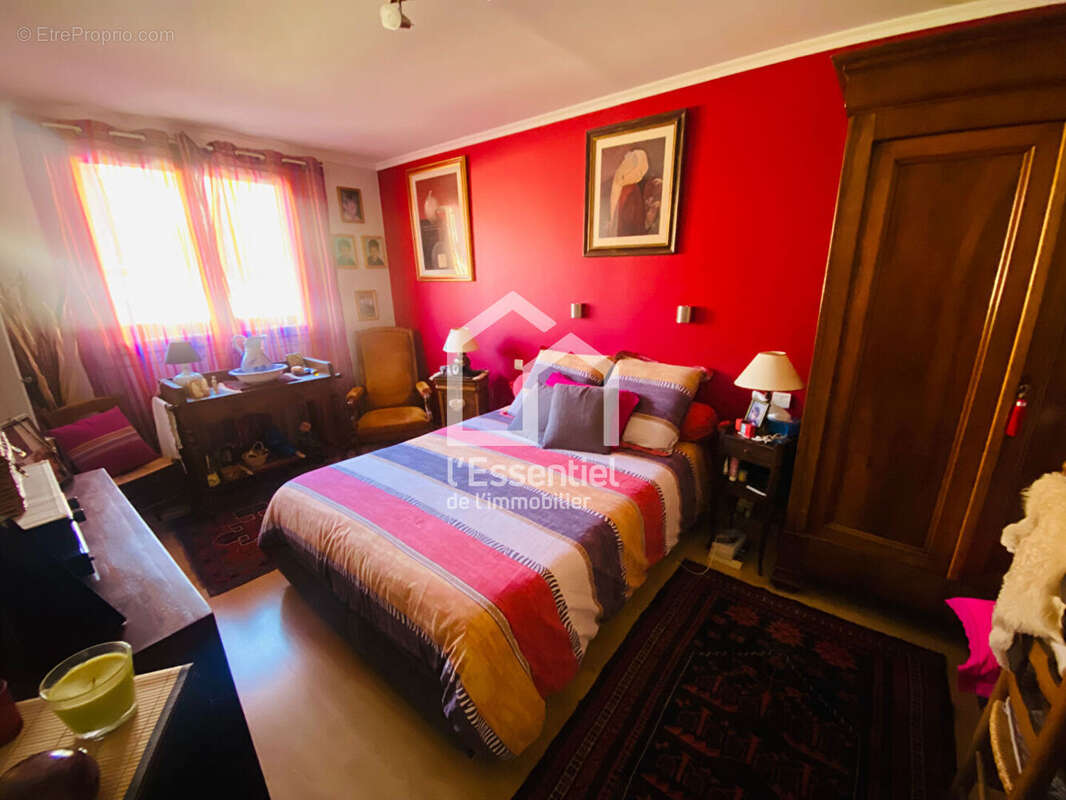 Maison à VAUX-SUR-SEINE