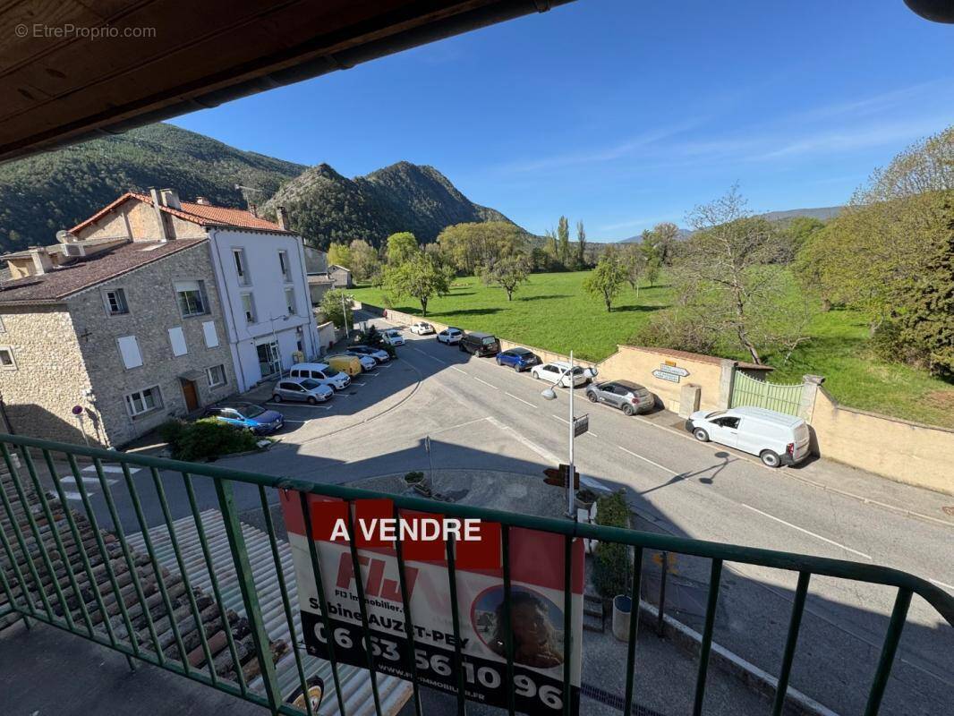 Appartement à LA JAVIE