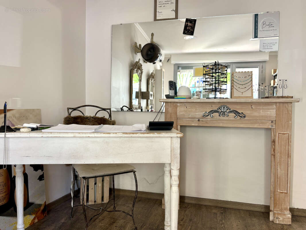 À Vendre Salon de Coiffure à Menton - photo 4