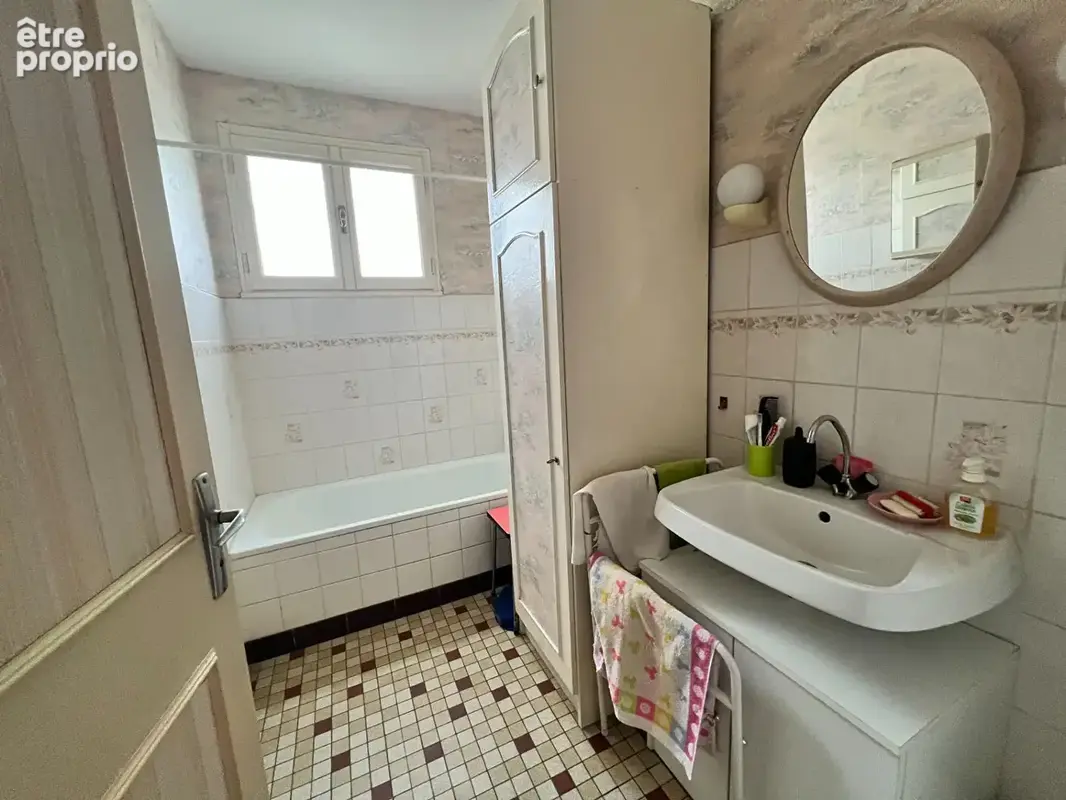 Pavillon sur sous-sol - 90 m² - 3 chambres - photo 8