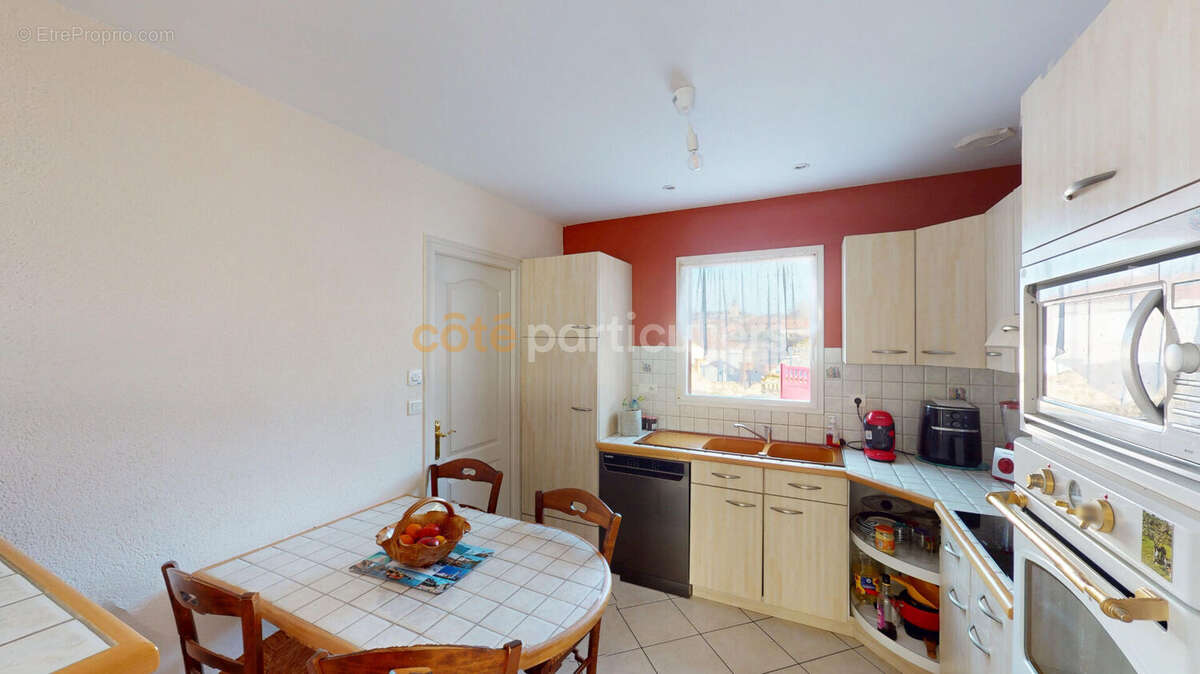 Maison à MORTAGNE-SUR-SEVRE