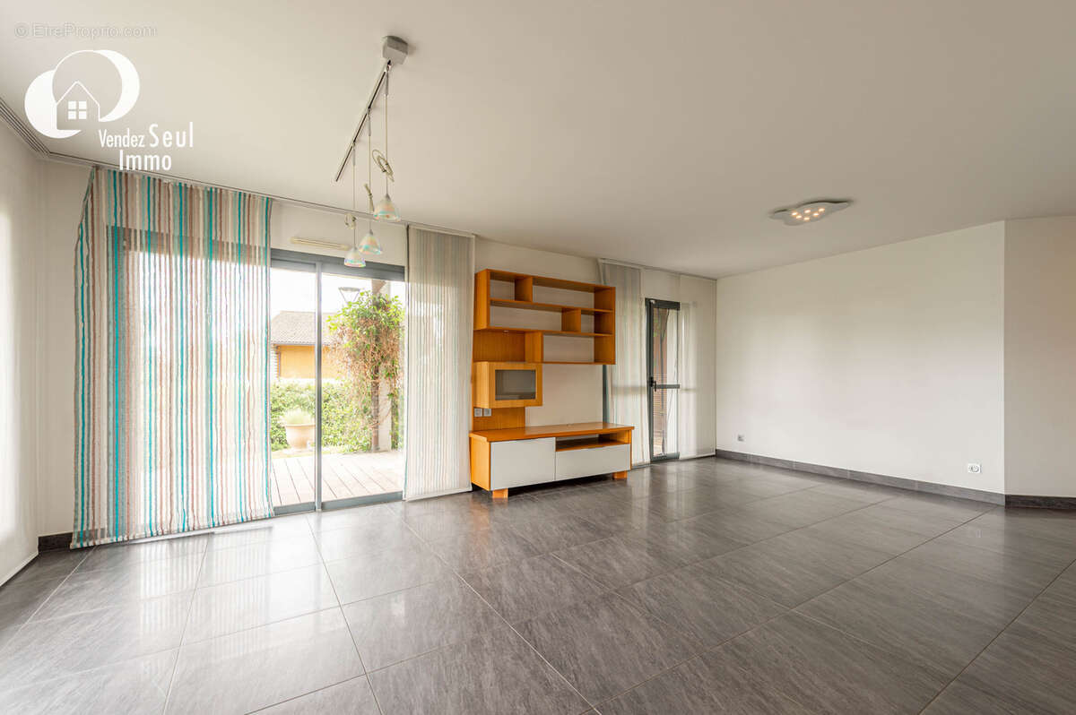 Appartement à ANNECY-LE-VIEUX