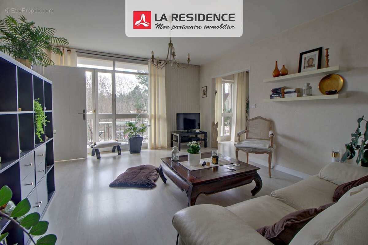 Appartement 79 m² à Velizy-Villacoublay  - photo 6