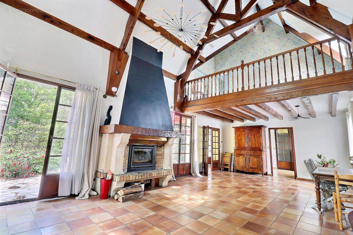 Maison à VILLIERS-SUR-ORGE
