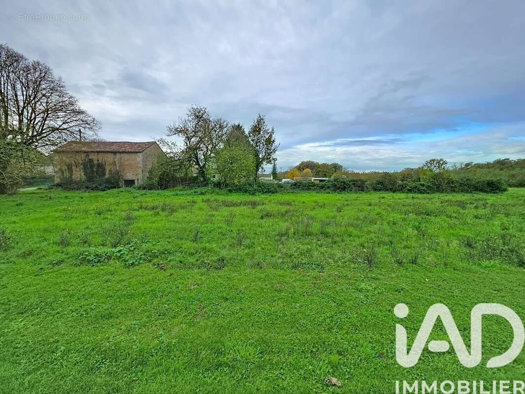 Photo 8 - Maison à SAINT-GERMAIN-DE-MONTBRON