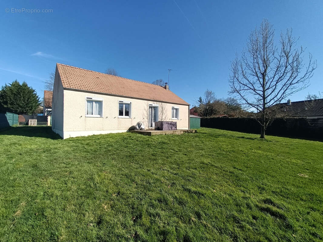 Maison à MONTBEUGNY