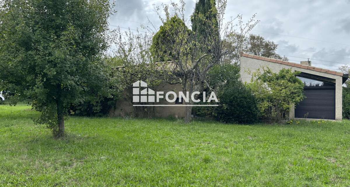 Maison à SAINT-JEAN-DE-MUZOLS