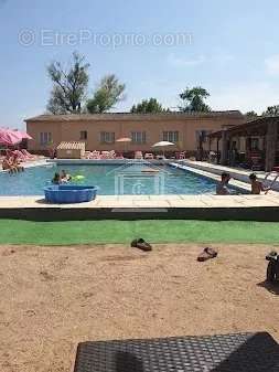 Commerce à TOURRETTES