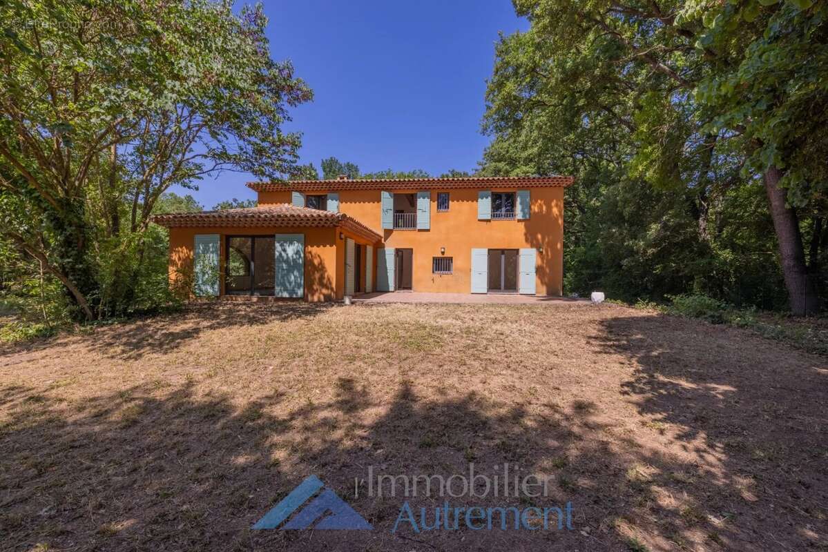 Maison à LE THOLONET