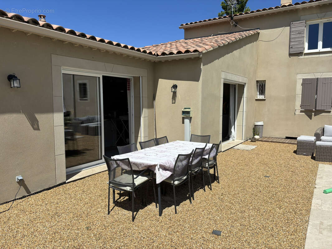 Maison à MALAUCENE
